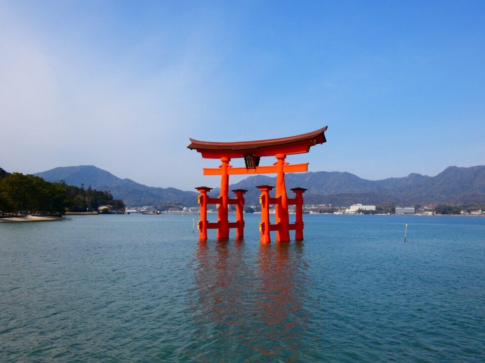 厳島神社